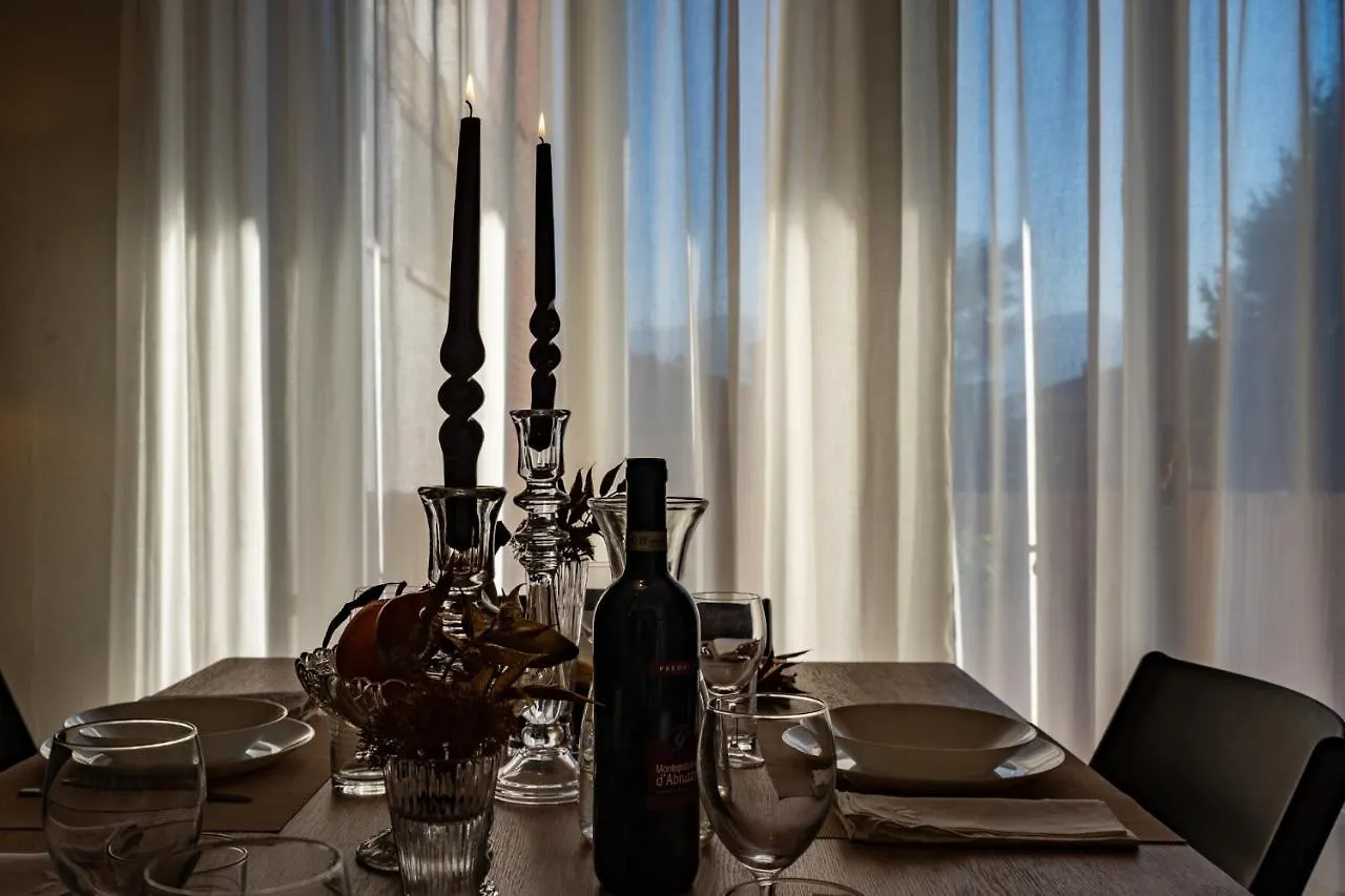 Welcome To Casa Di Lucca - Your Friendly Retreat With Terrace And Parking Apartment