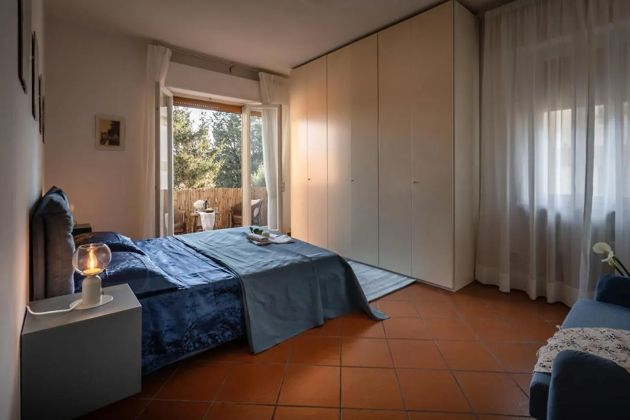 Apartment Welcome To Casa Di Lucca - Your Friendly Retreat With Terrace And Parking