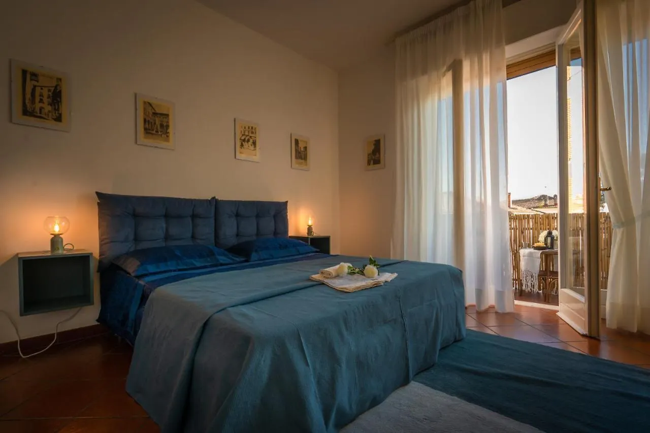 Apartment Welcome To Casa Di Lucca - Your Friendly Retreat With Terrace And Parking