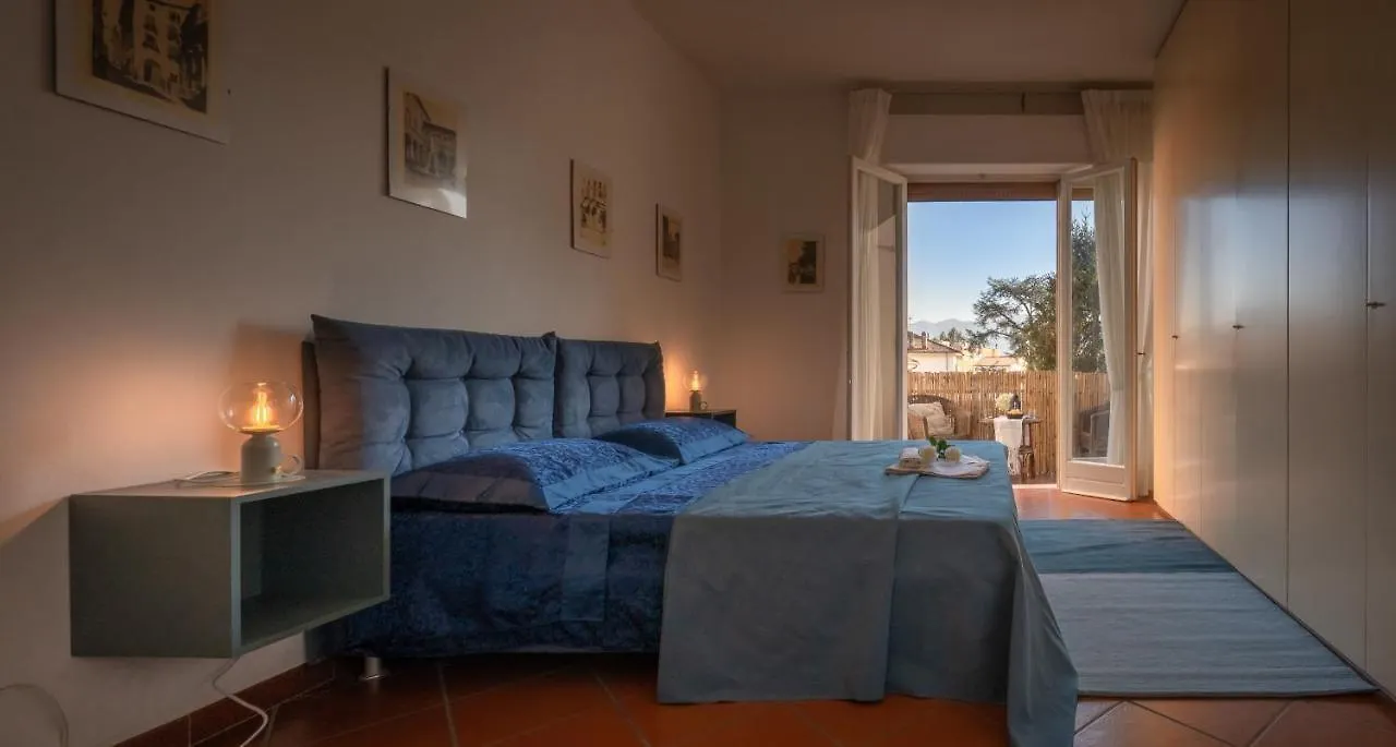 Welcome To Casa Di Lucca - Your Friendly Retreat With Terrace And Parking